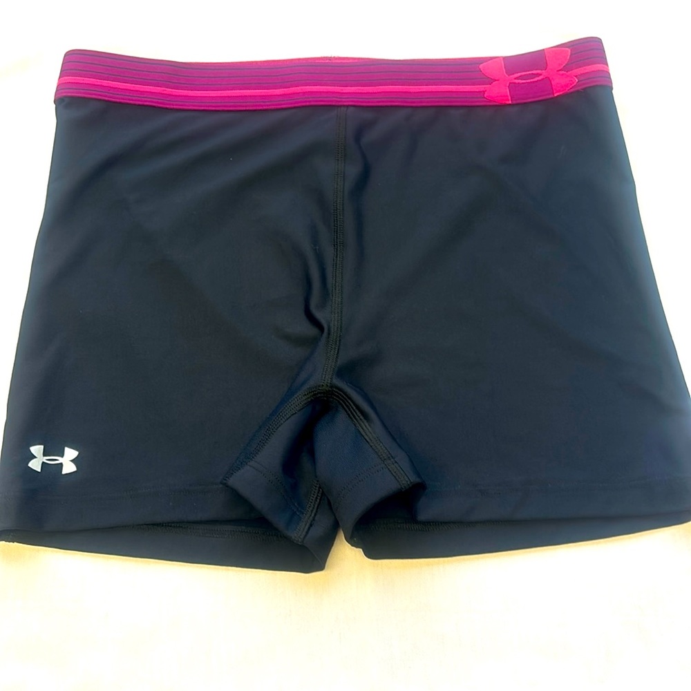 Women’s Under Armour Compression Shorts, Heat Gear, 3 inch inseam, New